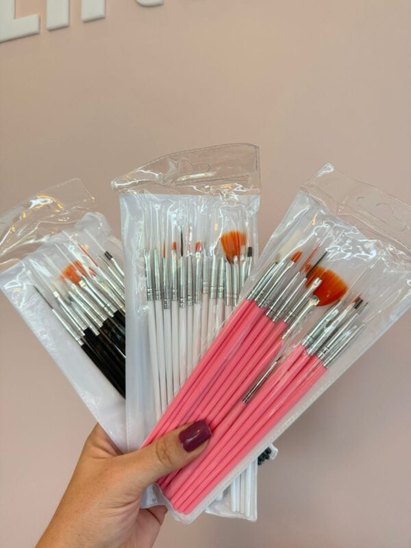 KIT PINCEL  KIT C/ 15 UNID - ROSA/BRANCO/PRETO